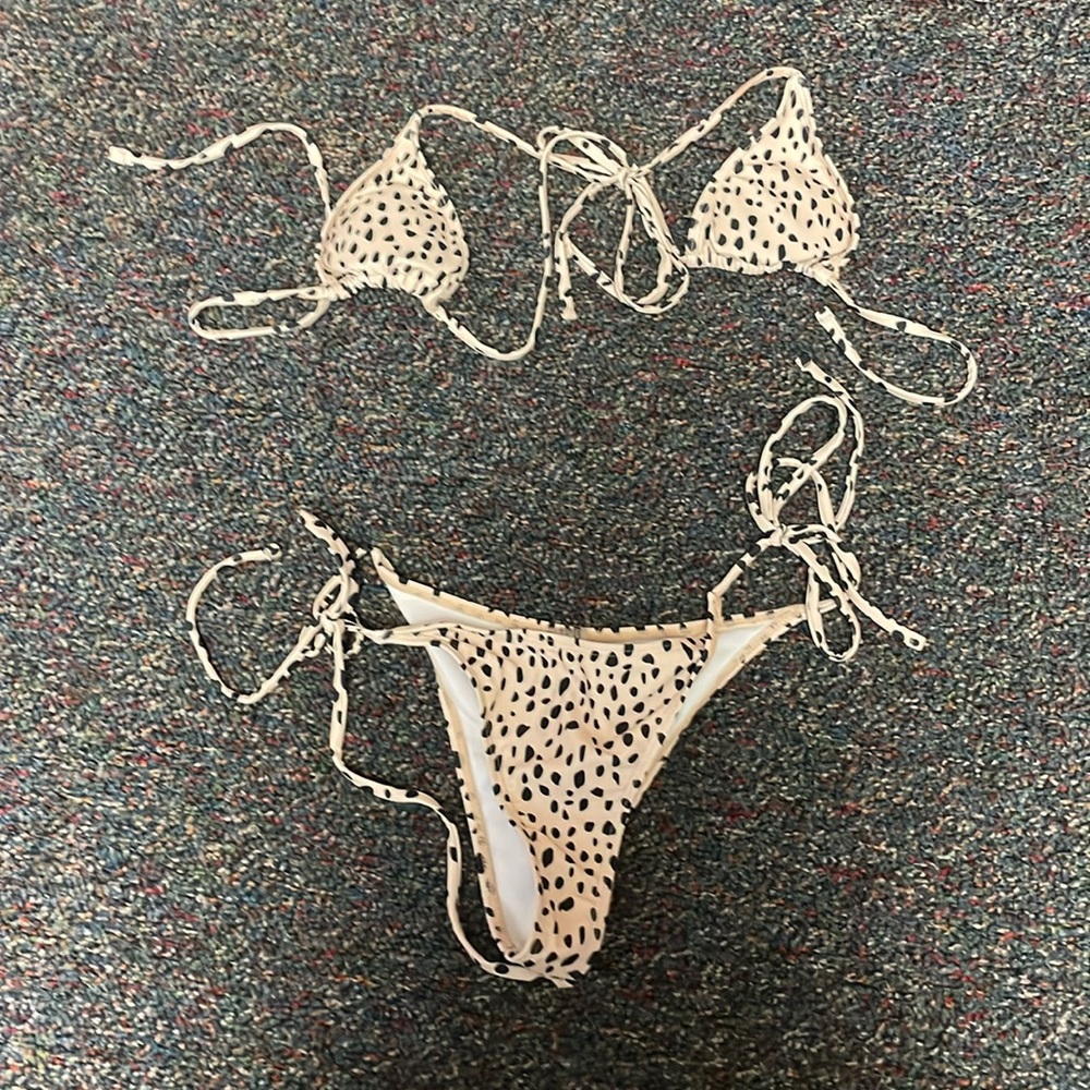 Bathing suit